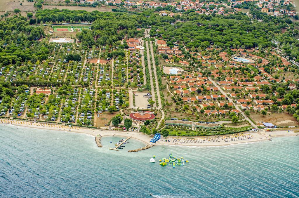 Apartment Tesic Close To The Sea With Shared 4Xbicycles Fažana Exterior foto