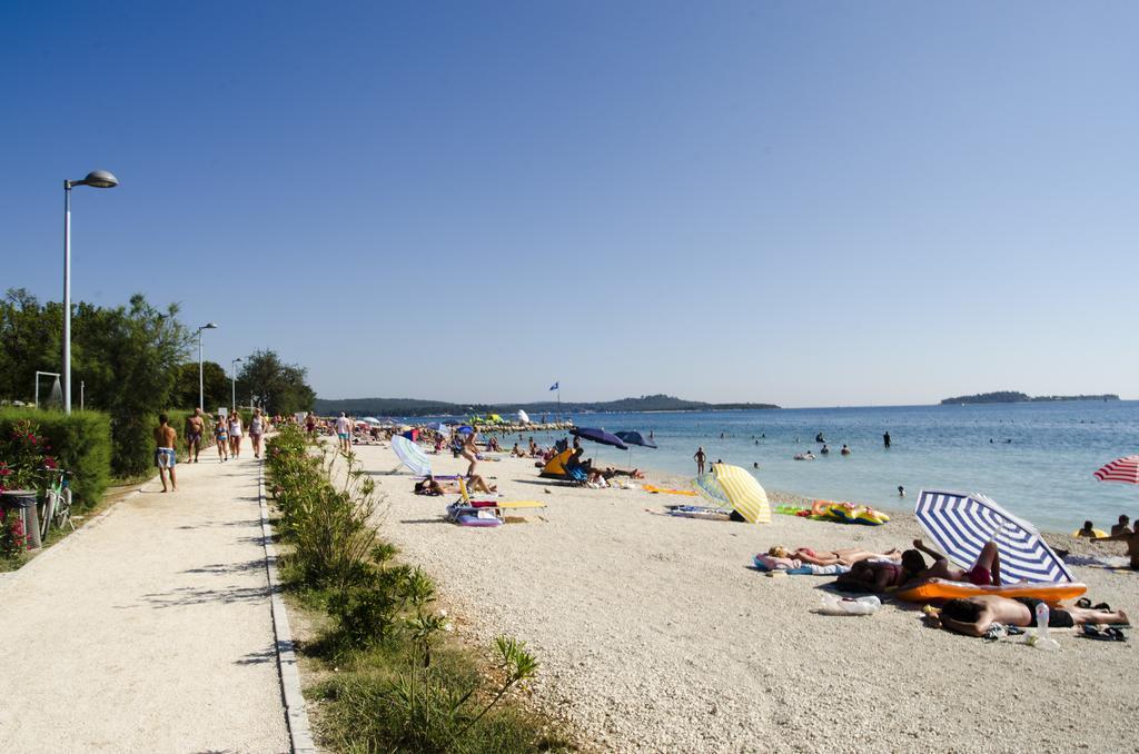 Apartment Tesic Close To The Sea With Shared 4Xbicycles Fažana Exterior foto